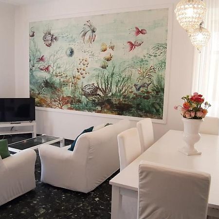 Aquarium By The Sea Apartment Levanto Bagian luar foto